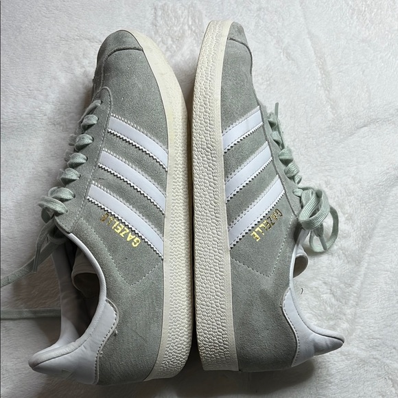 Adidas Green and White Sneakers with Suede Upper - Picture 7 of 15